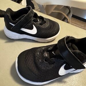 Nike Toddler Size 6